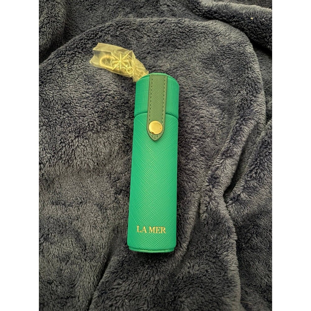 La Mer lip balm holder